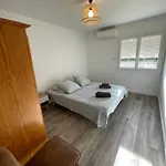 Oustaou Di Ercole Apartment *