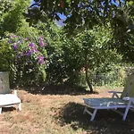 Apartment Oustaou Di Ercole *